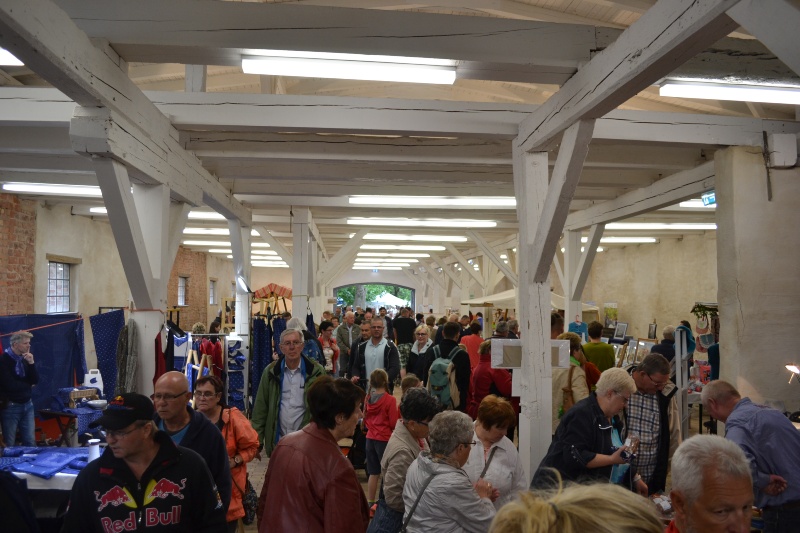 stetig volle Scheune; Klostermarkt 2017 (c) Stadt HGW, Werth