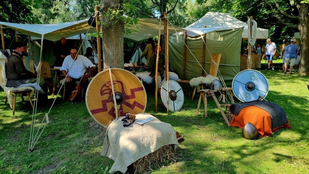 Lagerleben von Gryffenhain und Liutreka - Eldenaer Klostermarkt 2022 - © UHGW-Pressestelle Lagerleben von Gryffenhain und Liutreka - Eldenaer Klostermarkt 2022