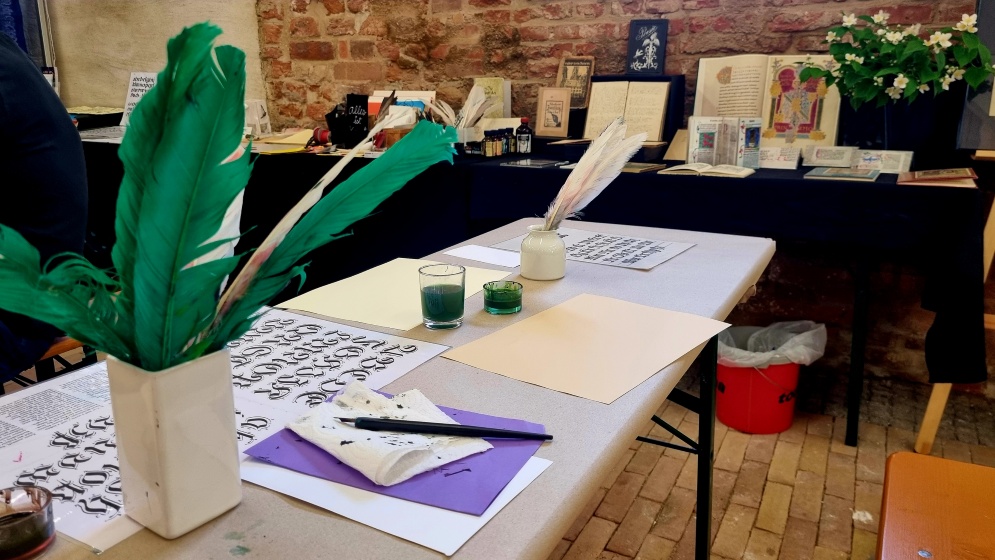 Scriptorium des St. Spiritus in der Klosterscheune - Eldenaer Klostermarkt 2022 - © UHGW-Pressestelle Scriptorium des St. Spiritus in der Klosterscheune - Eldenaer Klostermarkt 2022