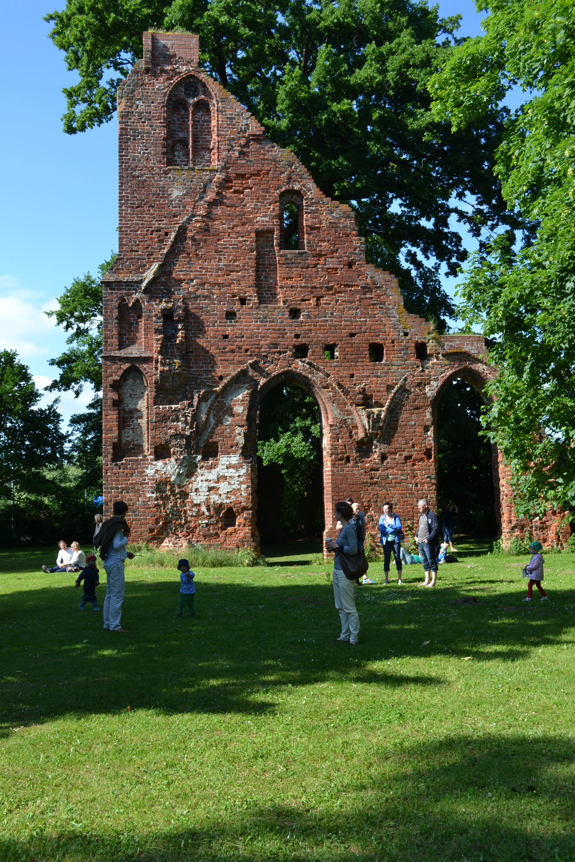 Klosterruine Eldena - perfekter Ort für das Sonntags-Familienpicknick