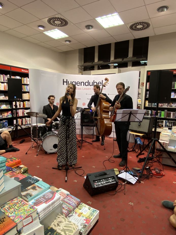 Jazz mit Karoline Weidt in der Buchhandlung Hugendubel © UHGW Pressestelle
