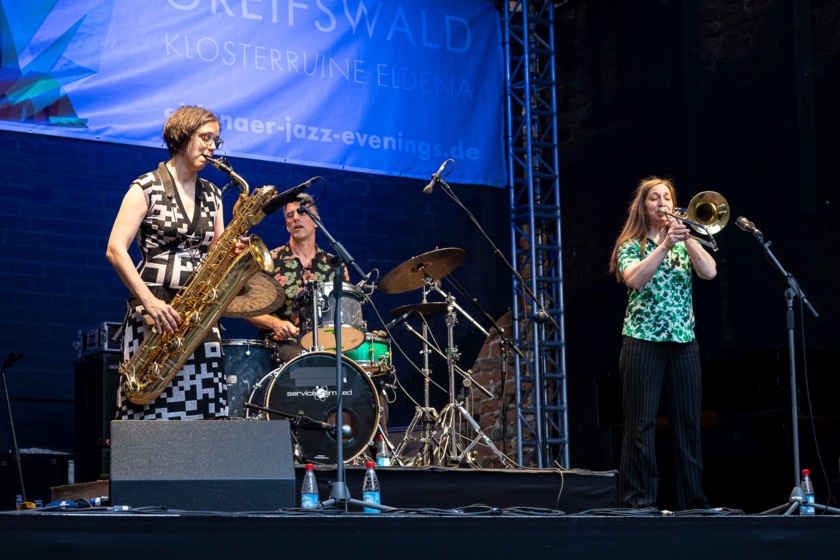 Insomnia Brass Band auf der Bühne der Eldenaer Jazz Evenings - © Thomas Meyer Insomnia Brass Band auf der Bühne der Eldenaer Jazz Evenings