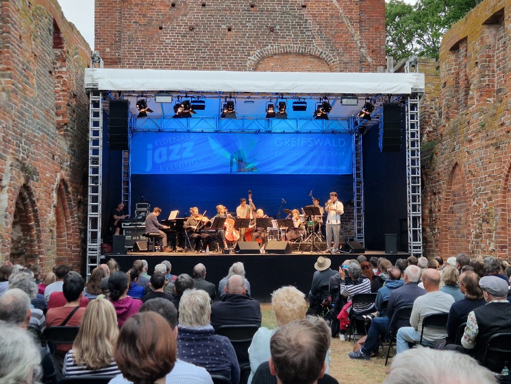 Rauke auf der Bühne der Eldenaer Jazz Evenings - © Tobias Reppin Rauke auf der Bühne der Eldenaer Jazz Evenings