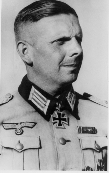 Rudolf Petershagen als Offizier der Wehrmacht, 1942 - © Stadtarchiv Greifswald - © Stadtarchiv Greifswald Rudolf Petershagen als Offizier der Wehrmacht, 1942 - © Stadtarchiv Greifswald