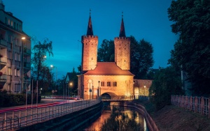 Mühlentor Stargard bei Nacht © City of Stargard Blick auf das Mühlentor von Stargard in Polen