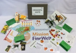 Entwicklungspolitische Kiste - Orangen Entwicklungspolitische Kiste - Orangen