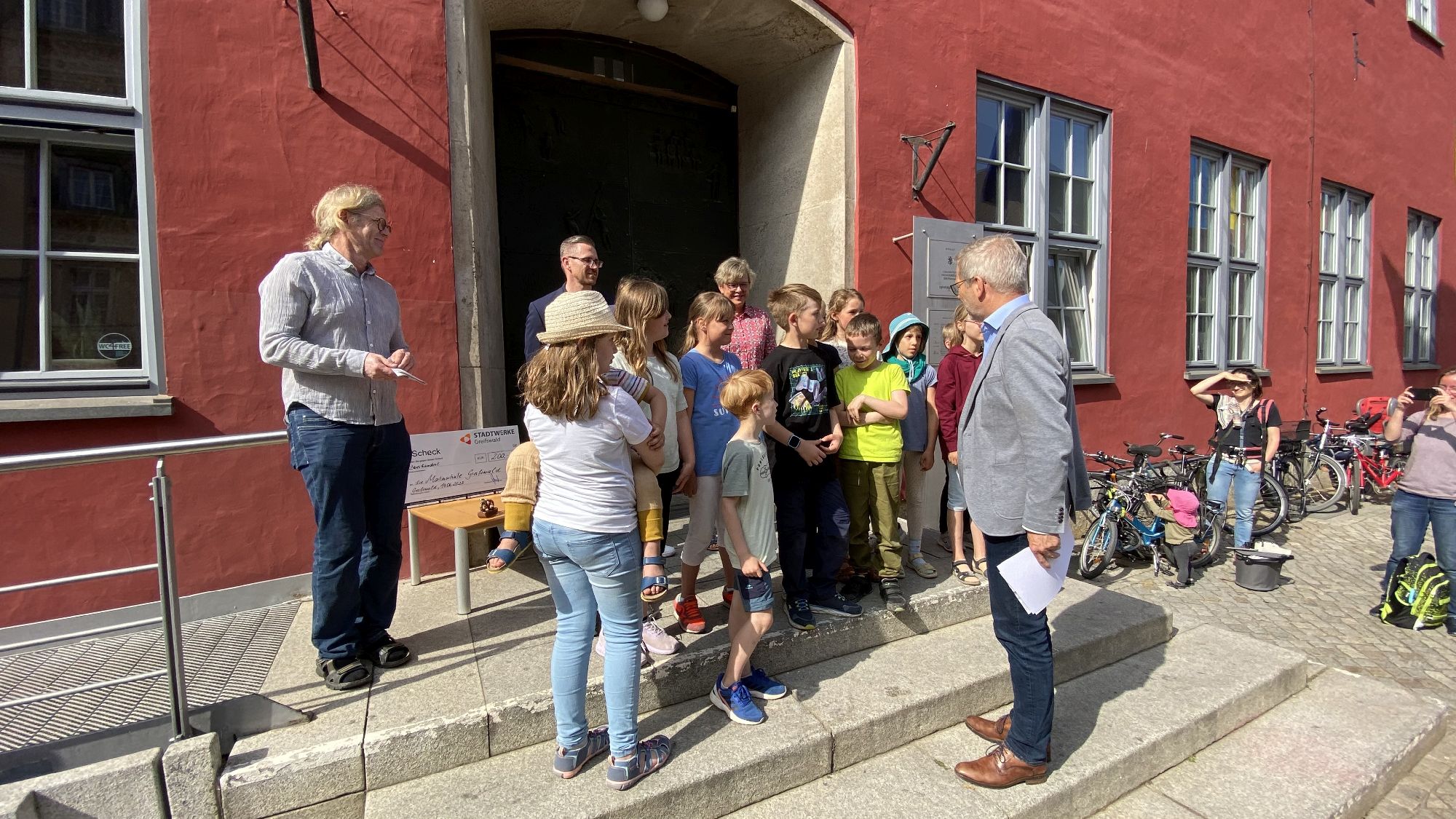 Die „Kollwitz-Kids 2b“ der Käthe-Kollwitz-Grundschule Greifswald haben sich den 3. Platz in der Kategorie "Beste Schule" ergattert.