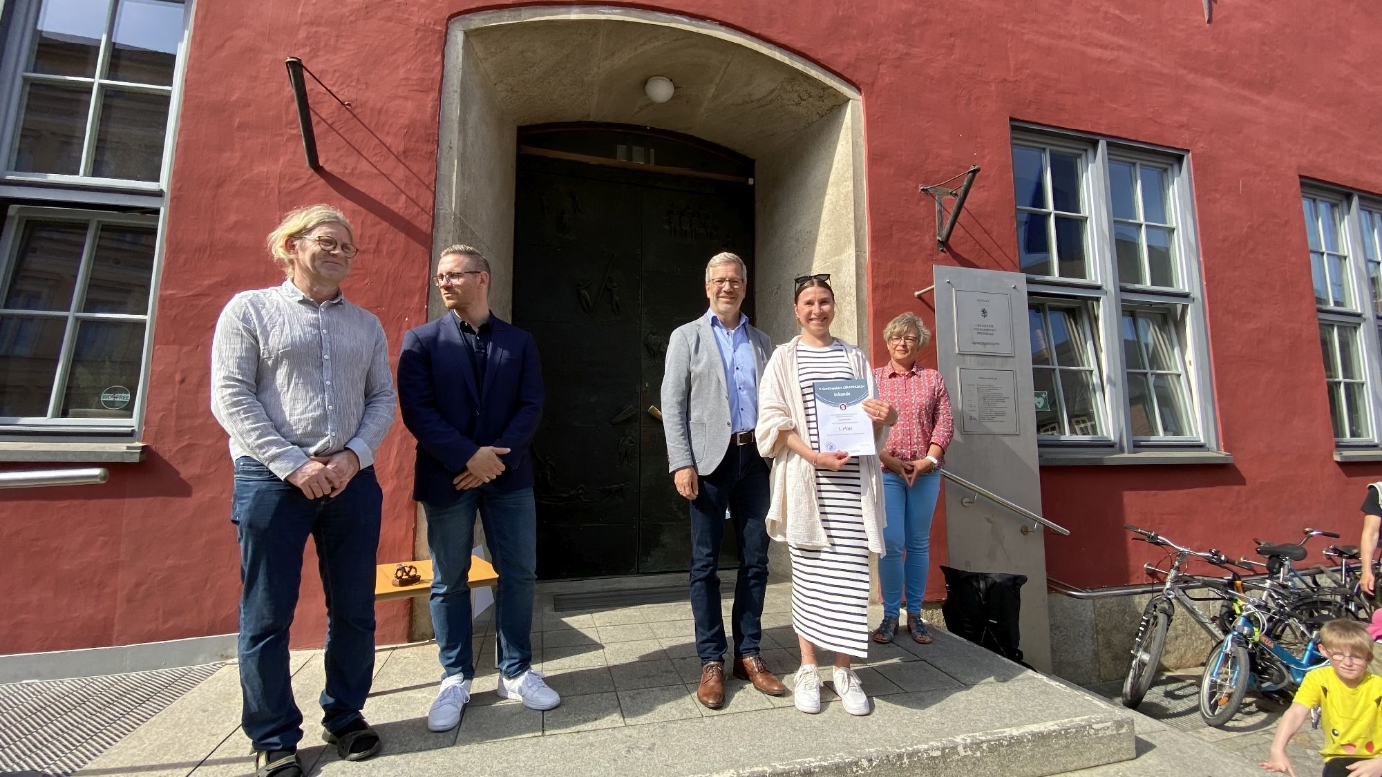 Die HanseYachts AG hat sich auf den ersten Platz in der Kategorie "Bestes Unternehmen" geradelt.
