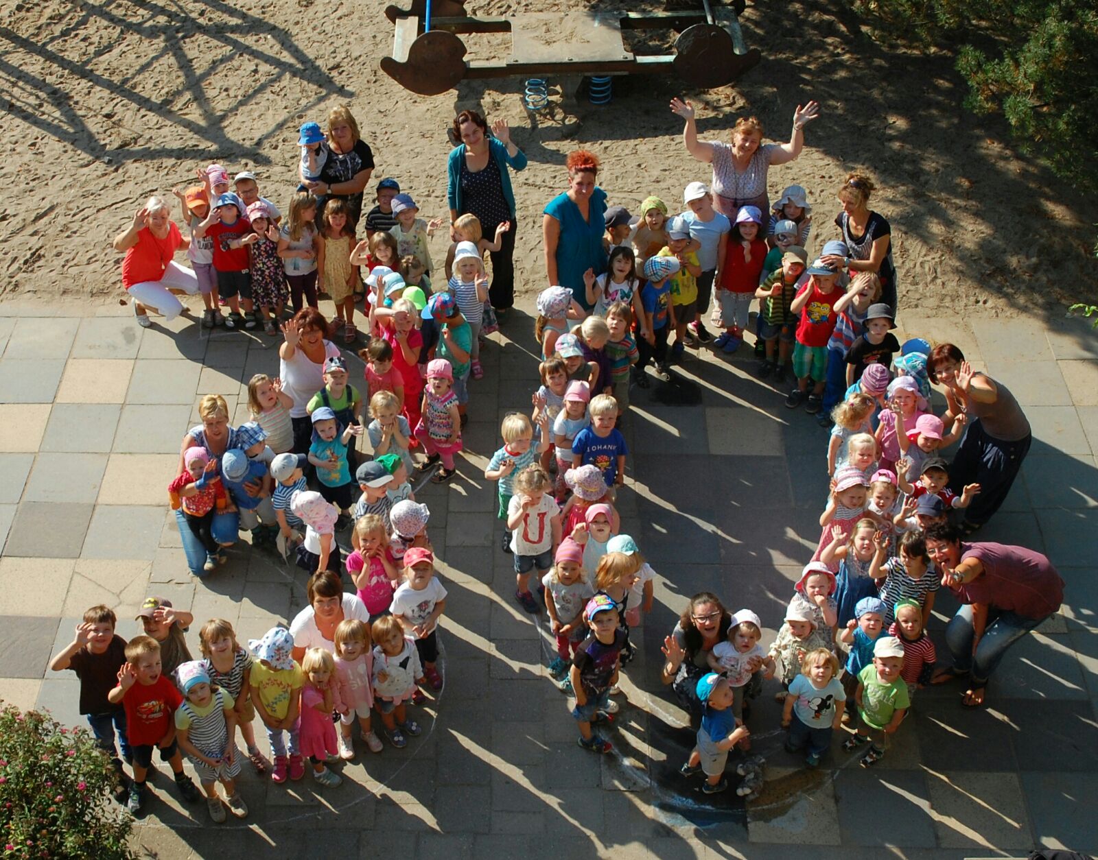 /de/.galleries/Eigenbetrieb-Hanse-Kinder/01-Petershagen/Runde-30-KITA-Geburtstag-Rudolf-Petershagen.jpg