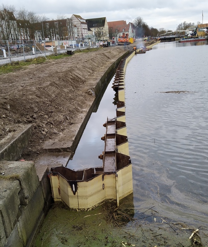 28.1.2021 Spundwand, Foto Tiefbau- und Grünflächenamt © Tiefbau- und Grünflächenamt  Arbeiten an der Spundwand