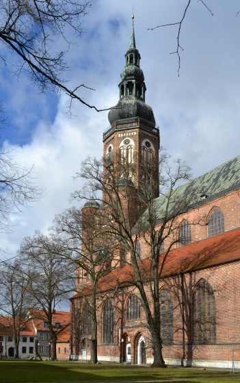 Der Dom St. Nikolai aus Richtung Domstraße - © Pressestelle Der Dom St. Nikolai aus Richtung Domstraße