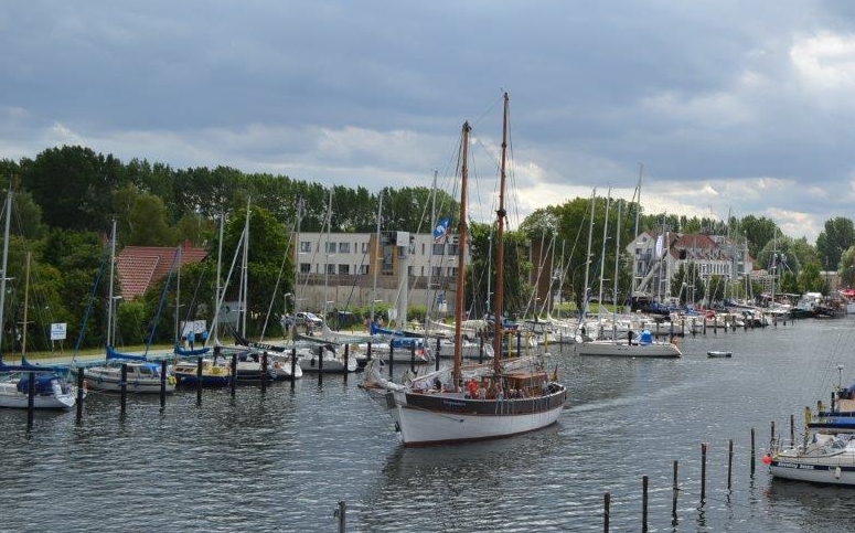 /de/.galleries/Pressestelle/Pressestelle-Fischerdorf-Wieck/Blick-auf-die-Suedmole.jpg