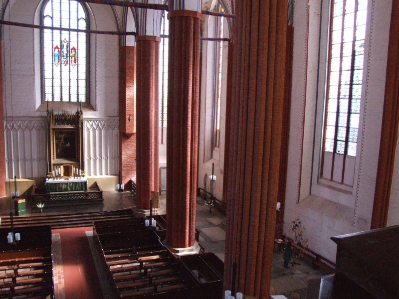 Blick in den beindruckenden Kirchenraum