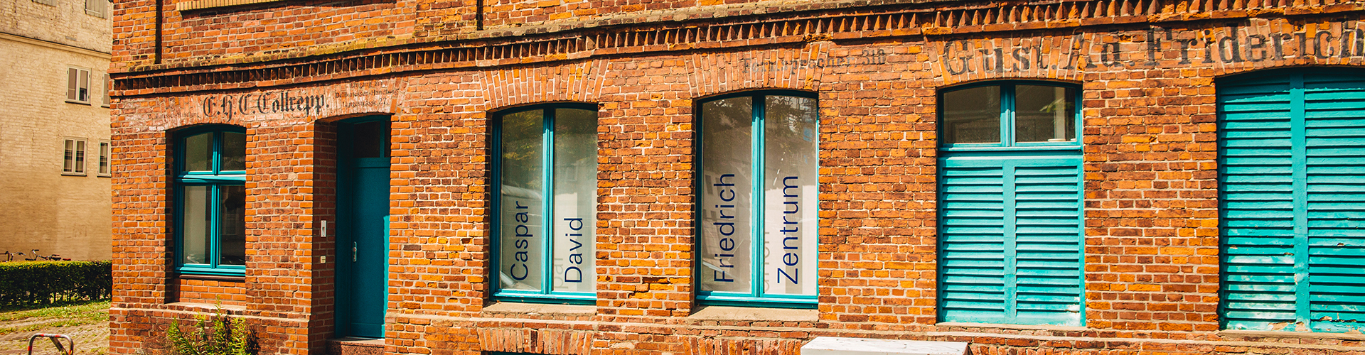 CDF-Zentrum_aussen(WallyPruss)_1920x500px - © Wally Pruss
