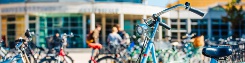 Fahrrad vor dem Klinikum