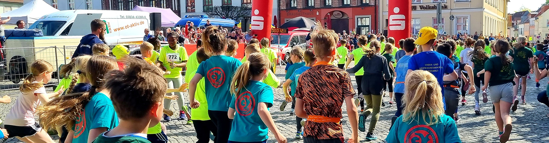 Greifswalder-Citylauf-2022-(c)-Pressestelle-(6) - © Pressestelle
