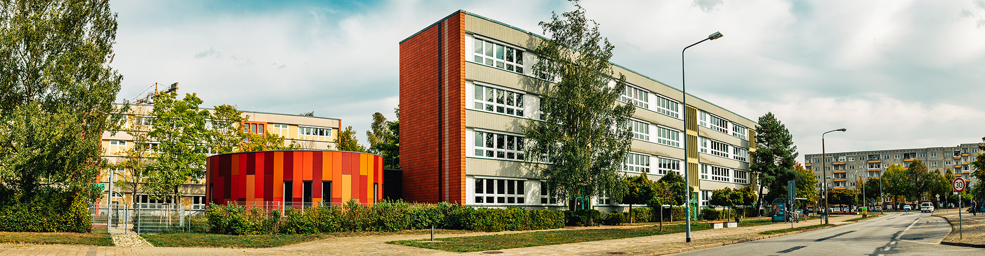 /export/sites/hgw/bilder/slideshow/Humboldt_Gymnasium_WallyPruss_1920x500px.jpg