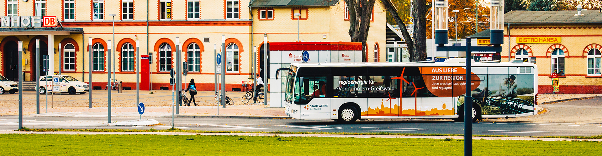 ZOB und Bahnhof - &copy; Wally Pruß
