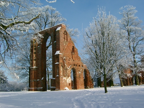 /export/sites/hgw/de/.galleries/Pressestelle-Pressemitteilungen/Bernd-Lindow-Klosterruine-Eldena-im-Schnee.jpg