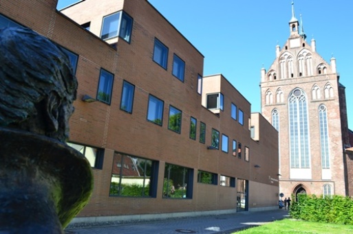 Blick vom Capar-David-Friedrich-Denkmal zum Krupp-Kolleg und zum Dom