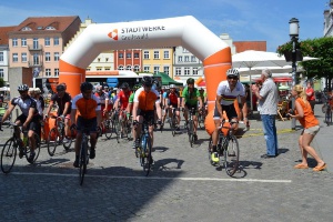 Start zur sportlichen Radausfahrt mit Uwe Ampler - © Uwe Ampler Start zur sportlichen Radausfahrt mit Uwe Ampler