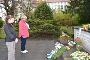 Kranzniederlegung 8. Mai, Foto Pressestelle (4) - © Pressestelle Kranzniederlegung 8. Mai, Foto Pressestelle (4)