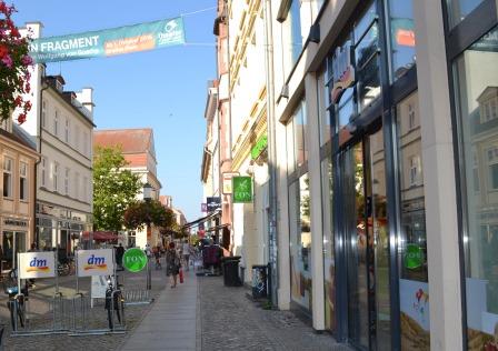 /export/sites/hgw/de/.galleries/Pressestelle-Pressemitteilungen/Lange-Strasse-Einkaufen.JPG