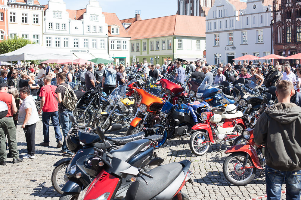 /export/sites/hgw/de/.galleries/Pressestelle-Pressemitteilungen/Motorrad-Gottesdienst-in-Greifswald-c-Uwe-Stiller-Nordkirche.jpg