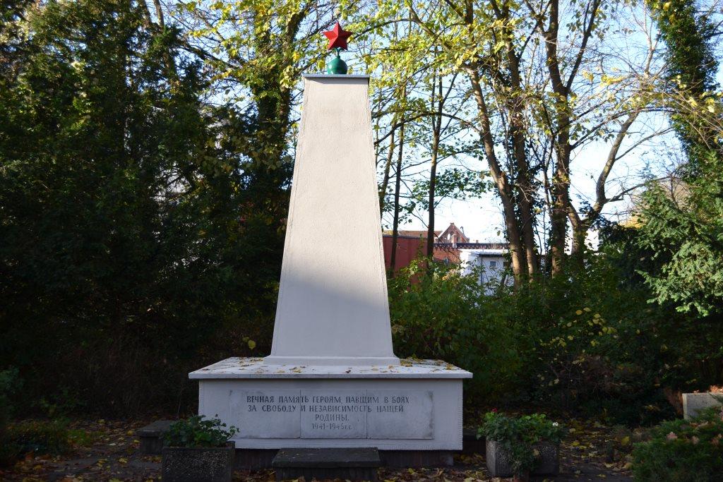 /export/sites/hgw/de/.galleries/Pressestelle-Pressemitteilungen/Obelisk-auf-dem-Ehrenfriedhof-fuer-die-Angehoerigen-der-Roten-Armee-Foto-Pressestelle-3-Kopie.JPG