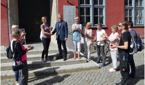 Pokalübergabe Stadtradeln 2018 BS Eichenbrink - © Anna-Lena Zerbel Pokalübergabe Stadtradeln 2018 BS Eichenbrink