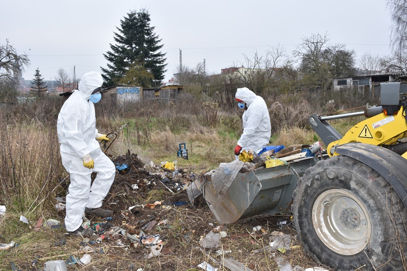 /export/sites/hgw/de/.galleries/Pressestelle-Pressemitteilungen/Pressemitteilungen-2020/Beraeumung-Gelaende-Kleintierzuechter-Foto-Pressestelle-9.JPG