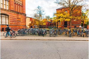 Fahhräder am alten Campus