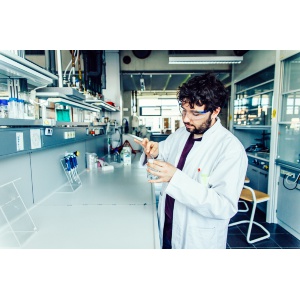 Wissenschaftler - © Wally Pruß Wissenschaftler