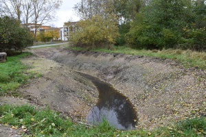 der renaturierte Ketscherinbach im Stadtpark