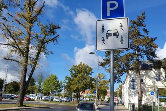 Carsharing-Parkplatz am Bahnhof ist zugeparkt