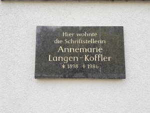 Gedenktafel für Annemarie Langen-Koffler - © Claudia Kowalzyck Gedenktafel für Annemarie Langen-Koffler
