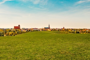 Der Blick vom Deponieberg auf die Stadt