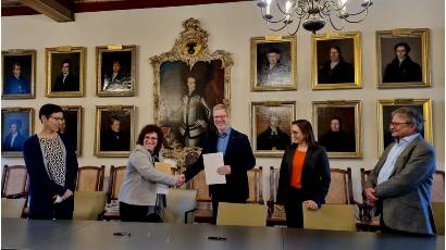 Universitt und Stadt Greifswald erneuern Kooperationsvereinbarung