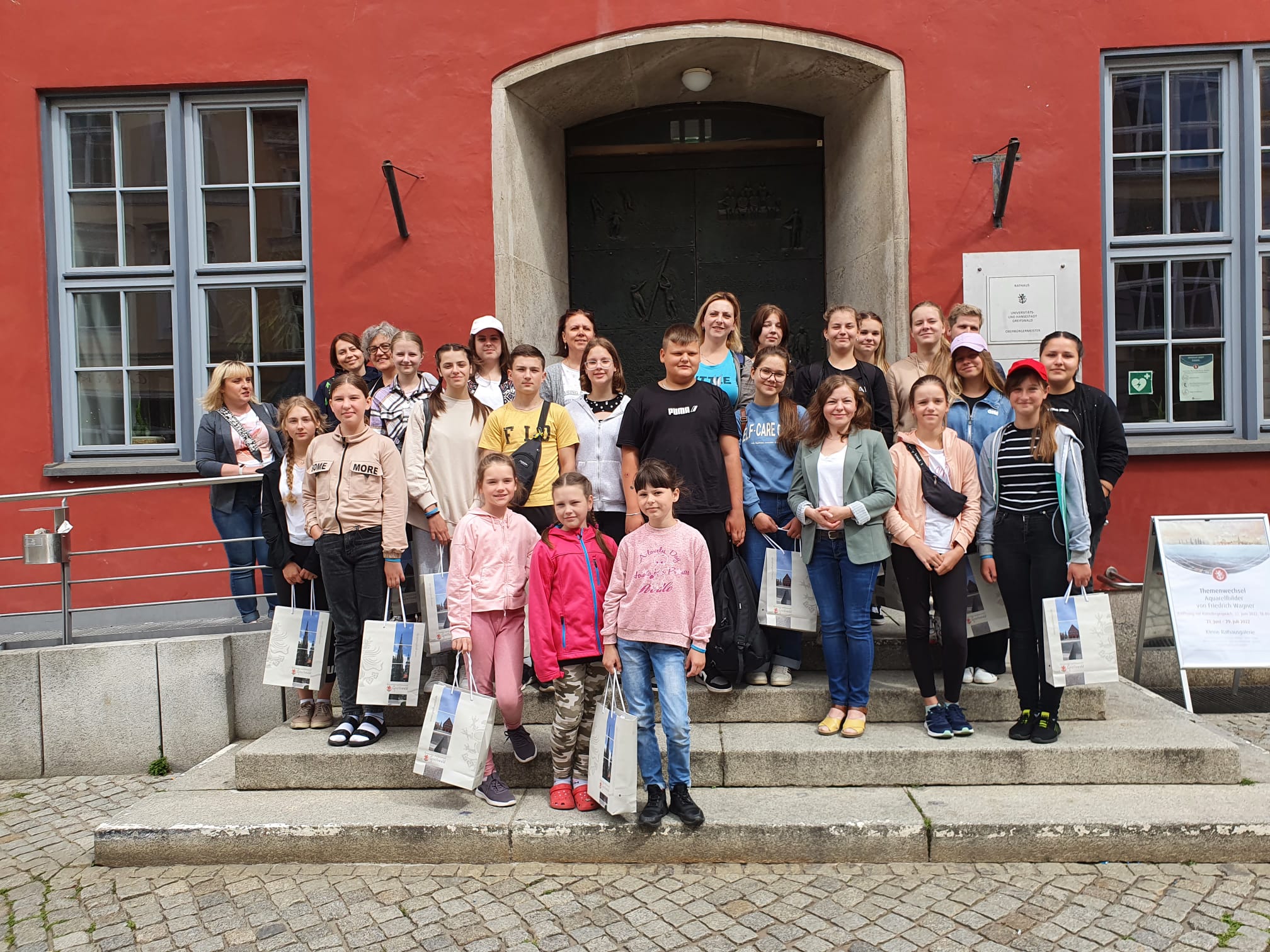 /export/sites/hgw/de/.galleries/Pressestelle-Pressemitteilungen/Pressemitteilungen-2022/ukrainische-Kinder-in-Greifswald-Foto-Beauftragtenbuero.jpg