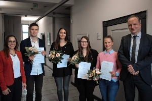 Vier Auszubildende starten am 1. September 2023 ihre Ausbildung bei der Stadtverwaltung