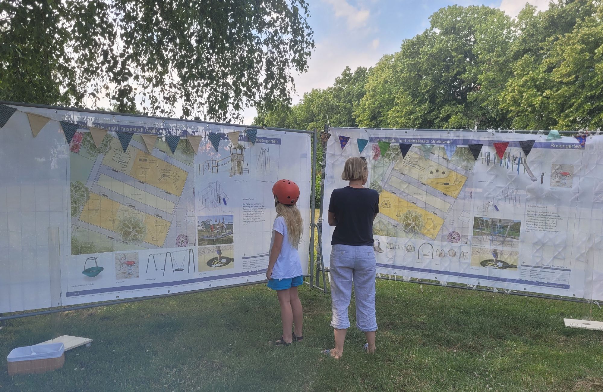 /export/sites/hgw/de/.galleries/Pressestelle-Pressemitteilungen/Pressemitteilungen-2023/Buergerbeteiligung-zum-Spielplatz-im-Rosengarten-Foto-Stadtverwaltung.jpg