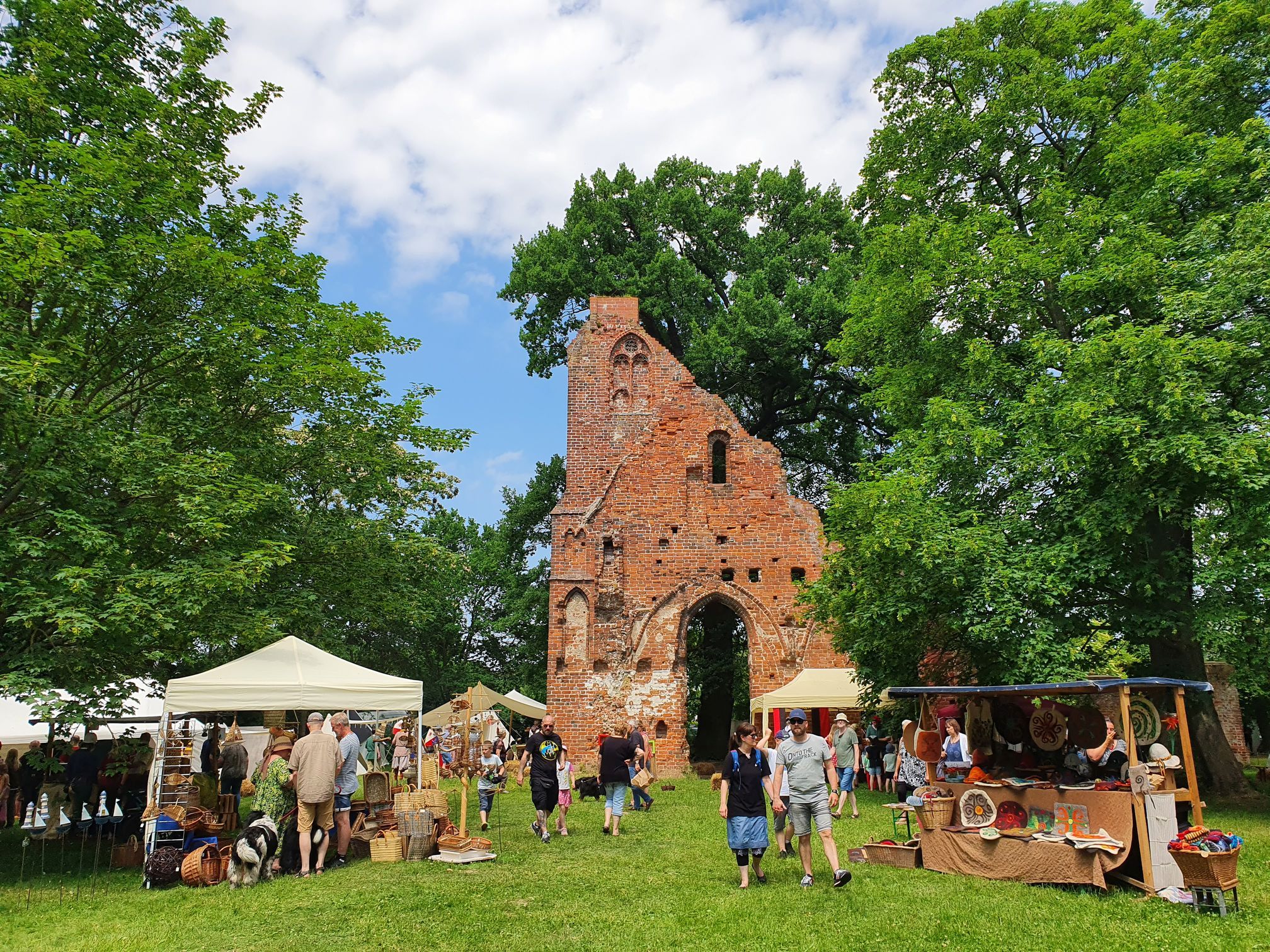 /export/sites/hgw/de/.galleries/Pressestelle-Pressemitteilungen/Pressemitteilungen-2023/Eldenaer-Klostermarkt-c-Tobias-Reppin.jpg