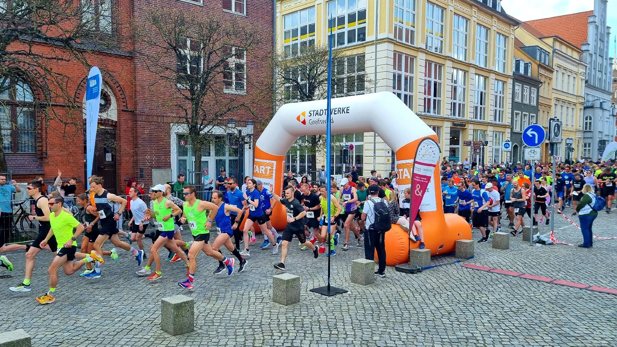 /export/sites/hgw/de/.galleries/Pressestelle-Pressemitteilungen/Pressemitteilungen-2023/Greifswalder-Citylauf-2022-c-Pressestelle-11.jpg