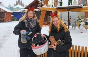 Maja-Sophie Krause und Jenny Lilienthal vom „Nikolausbüro“, GMG