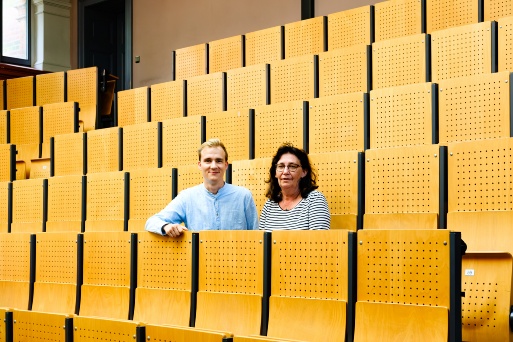 Leiterin der CDF-Schule Anke Thurow besichtigt mit stud. Prorektor Lukas Voigt die Räume der Universität (1), Fotograf Lukas Voigt