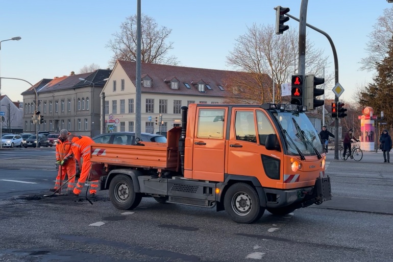 Der Kreuzungsbereich an der Europakreuzung in Richtung Hansering wird saniert