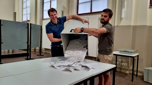 Wahlhelferinnen und Wahlhelfer gesucht
