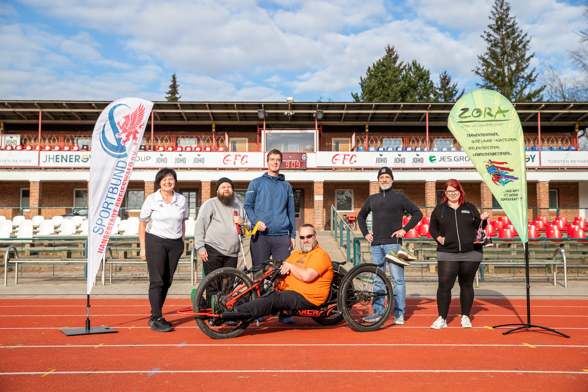 /export/sites/hgw/de/.galleries/Pressestelle-Pressemitteilungen/Pressemitteilungen-2025/Das-Projektteam-von-Greifswald-bewegt-mit-Unterstuetzerinnen-Foto-Andre-Gschweng.jpg