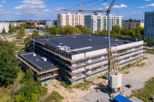 Luftbild der Sporthalle II während der Bauphase