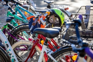 Fahrräder © André Gschweng Kinderfahrräder und Fahrradhelm